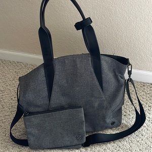 Lululemon tote